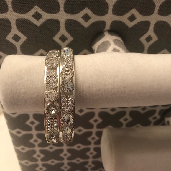 Traditional solid bangles - Picture 2 of 2